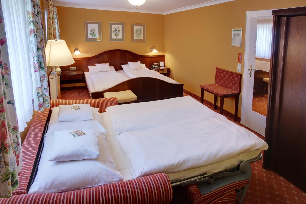 Hotel Brauereigasthof Landwehr-Braeu 라이첼쇼펜 외부 사진