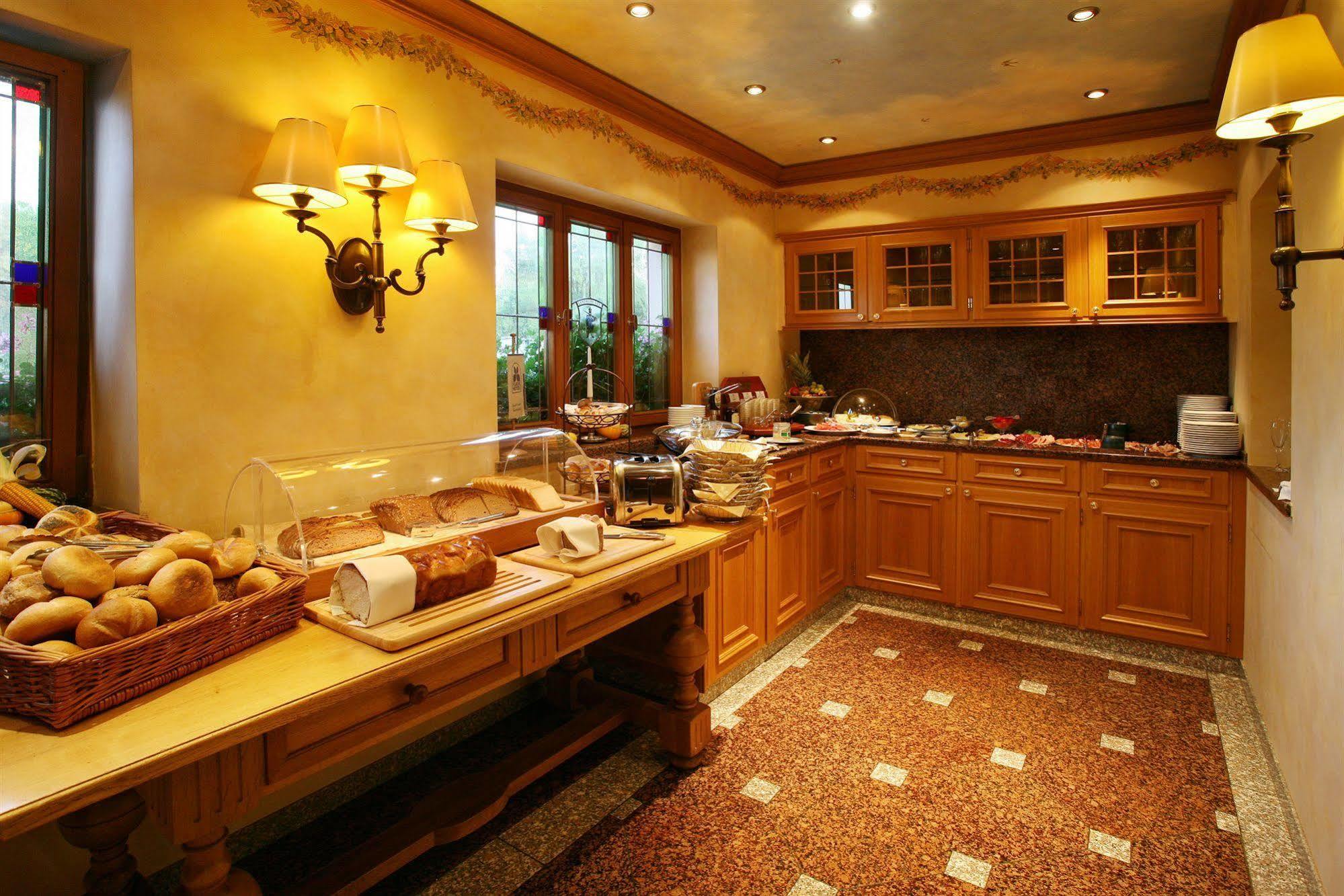 Hotel Brauereigasthof Landwehr-Braeu 라이첼쇼펜 외부 사진