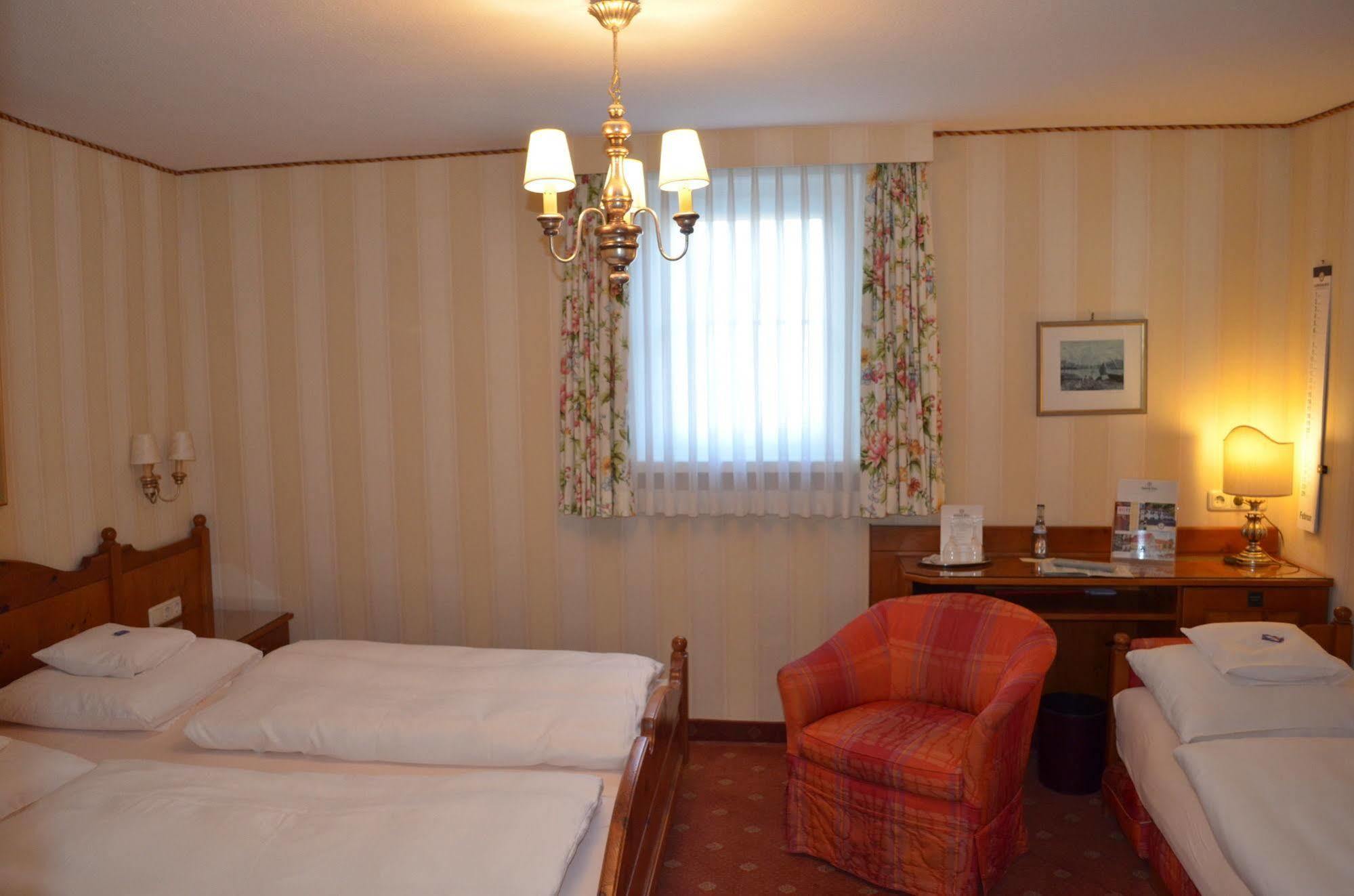 Hotel Brauereigasthof Landwehr-Braeu 라이첼쇼펜 외부 사진